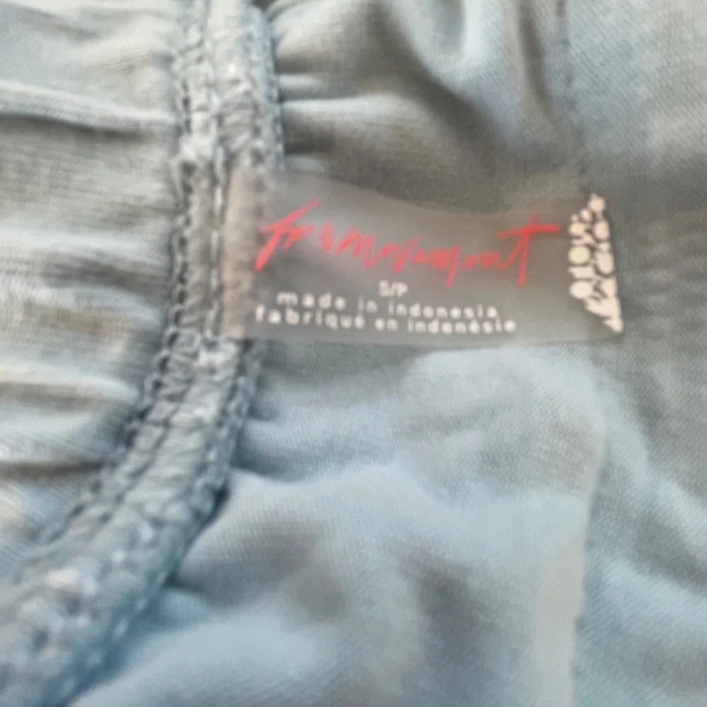 FP Movement Free People Hot Shot Pants Mediterranean Blue - Picture 6 of 7